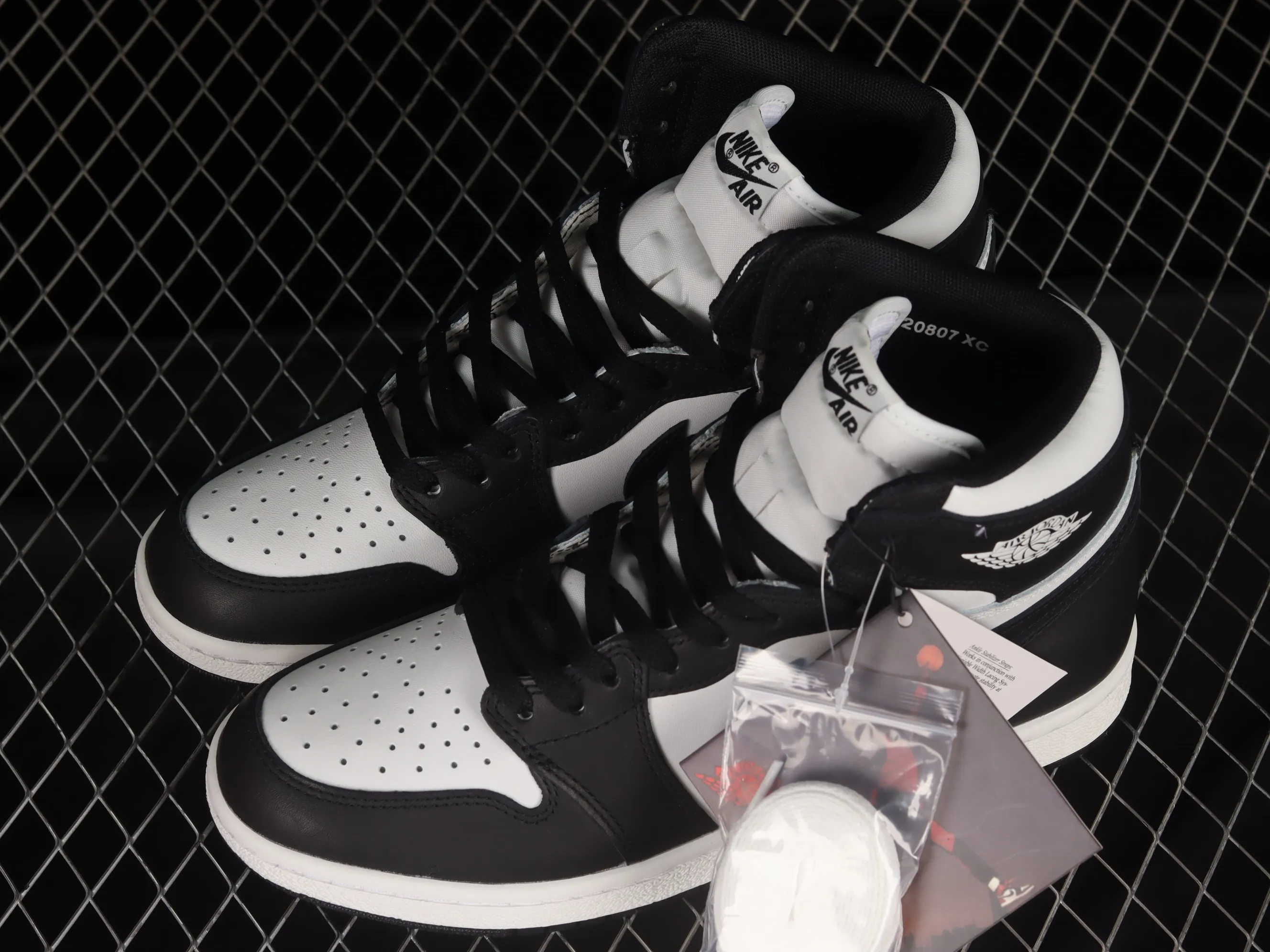 All categories Air Jordan Jordan series basketball shoes Air Jordan 1 High LJR version Air Jordan 1 High 85 "Black White" AJ1 Joe 1 Black and White Panda BQ4422-001